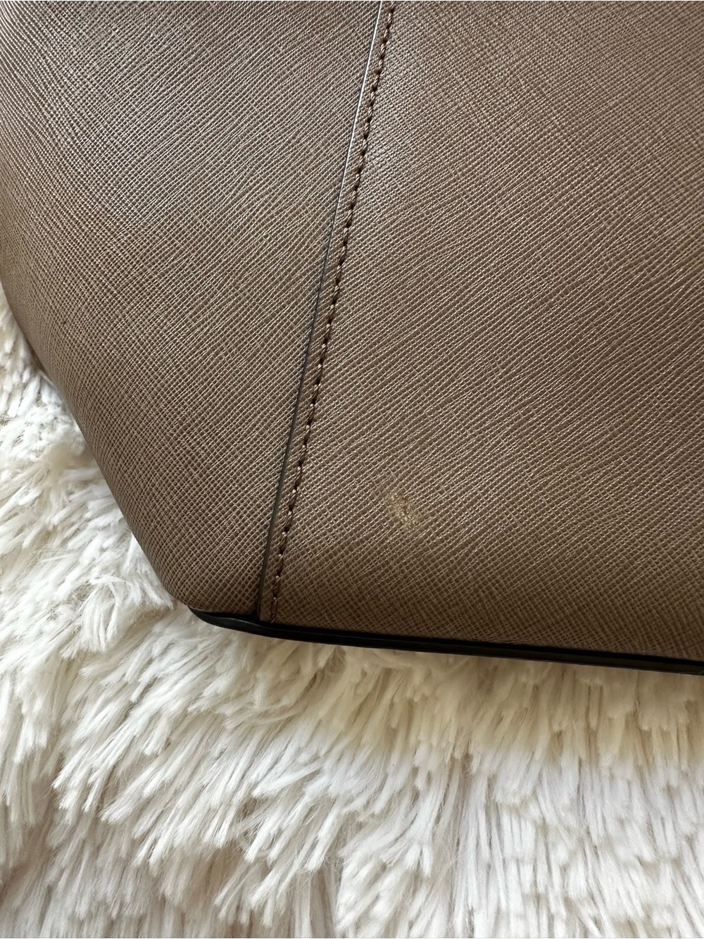 Michael Kors Jet Set Travel Large Taupe Saffiano Leather Tote Bag Gold Hardware - Picture 13 of 15